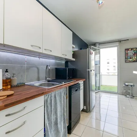 Apartment R'apparts T3 Pop Culture