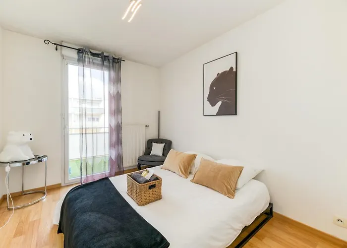 R'apparts T3 Pop Culture * גרנובל