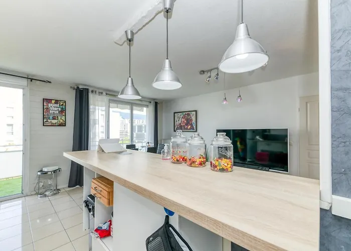 R'apparts T3 Pop Culture דירה